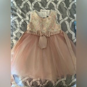 Girl dress size 2T